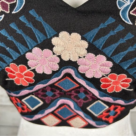 Fashion Nova Black Embroidered Bohemian Cropped Tie Wrapped Bustier NWT XL - Picture 4 of 9